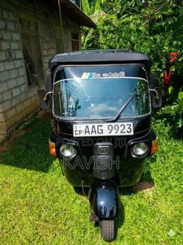 Bajaj RE 205 2012 Three Wheel (Used)