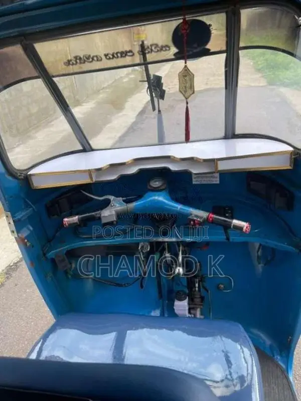 Bajaj 2 Stroke 2006 Three Wheel (Used)