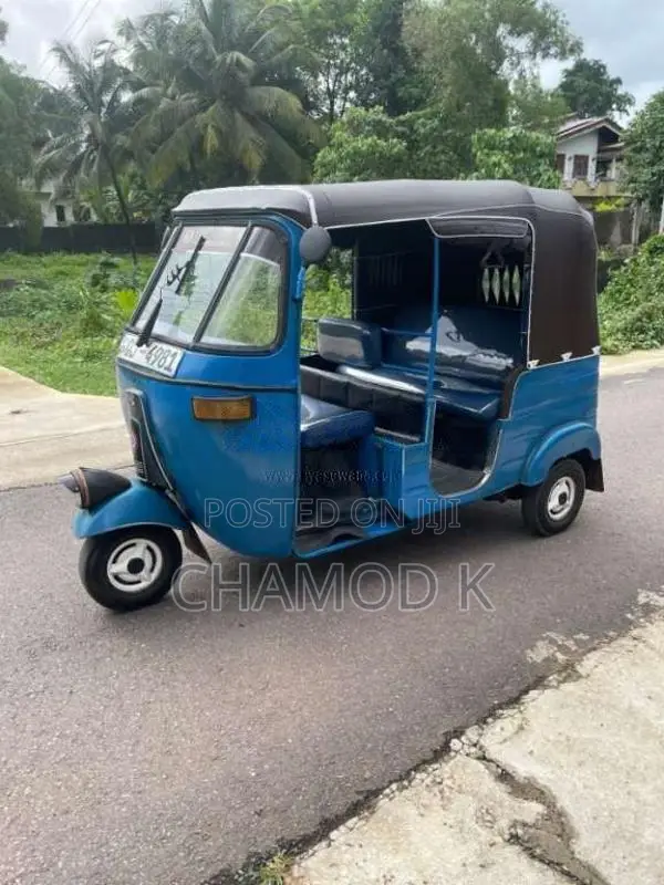 Bajaj 2 Stroke 2006 Three Wheel (Used)