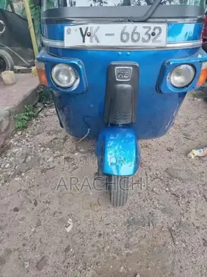 Bajaj RE 205 2011 Three Wheel (Used)