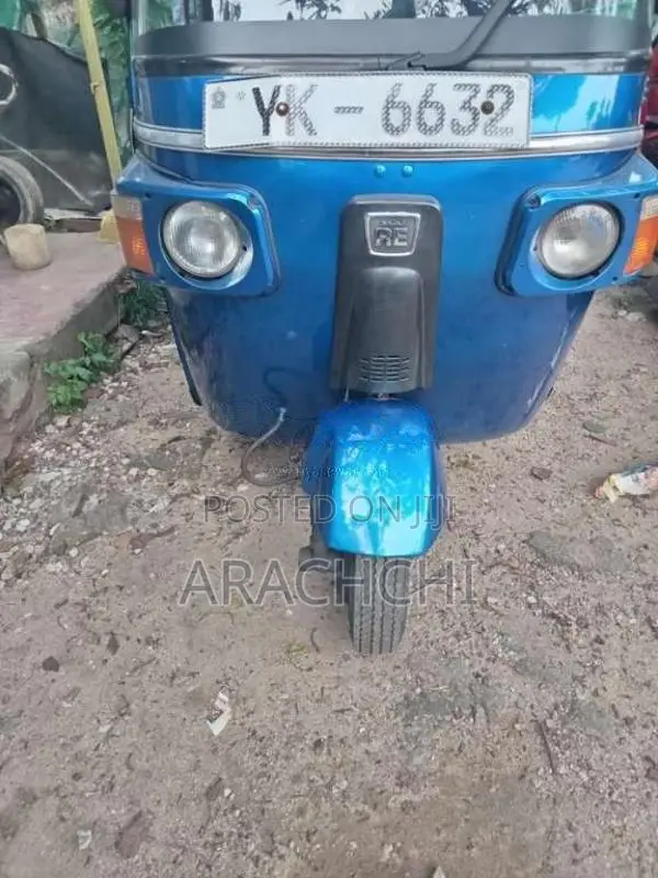 Bajaj RE 205 2011 Three Wheel (Used)