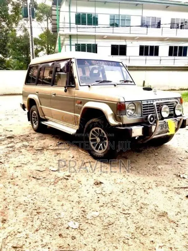 Mitsubishi Pajero 1987 SUV (Used)