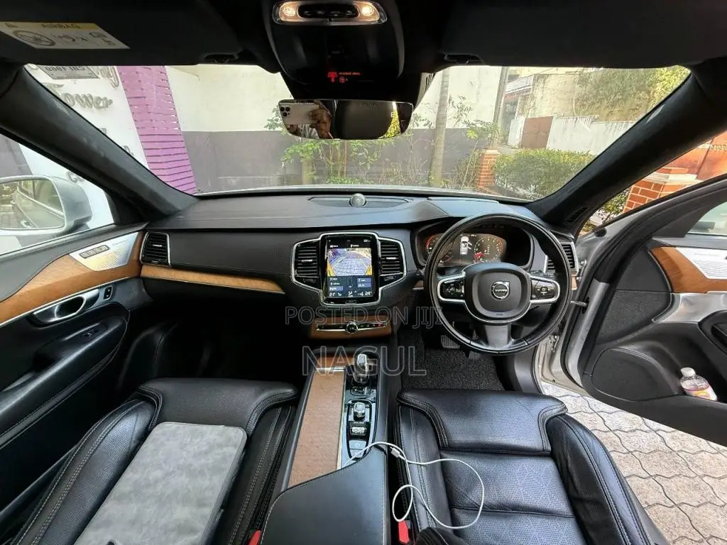 Volvo Xc90 T8 2018 SUV (Used)