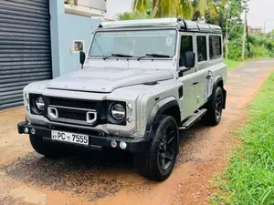Land-Rover Defender 110 KAHN 2.2 PUMA 2008 SUV (Used)