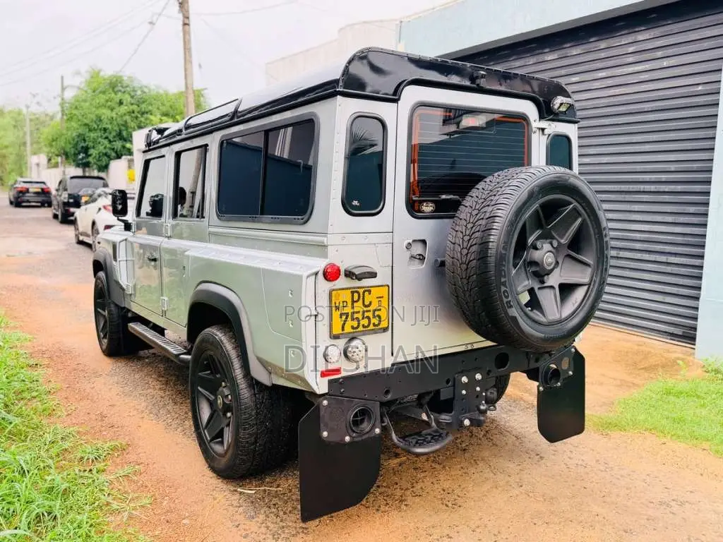 Land-Rover Defender 110 KAHN 2.2 PUMA 2008 SUV (Used)