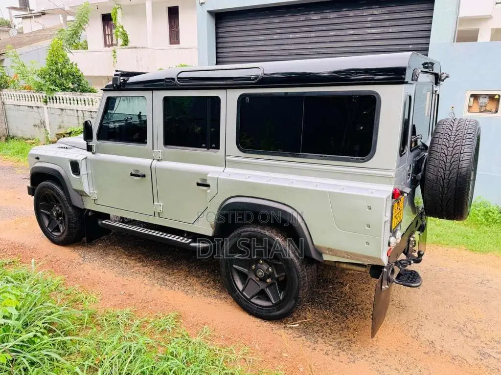 Land-Rover Defender 110 KAHN 2.2 PUMA 2008 SUV (Used)