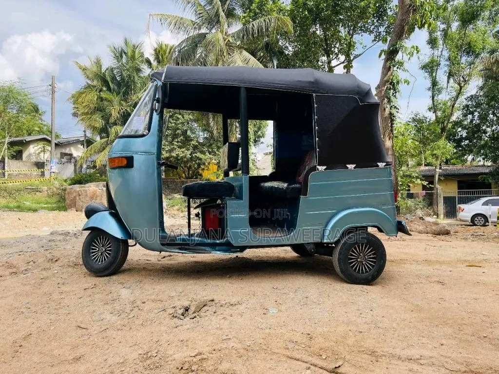 Bajaj RE 2002 Three Wheel (Used)