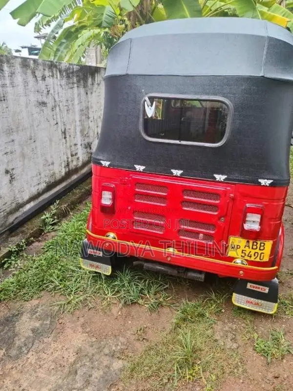 Bajaj RE 2015 Three Wheel (Used)