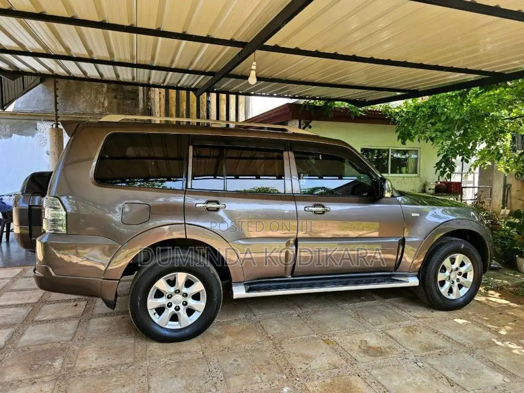Mitsubishi Montero V98 2013 SUV (Used)