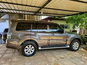 Mitsubishi Montero V98 2013 SUV (Used)