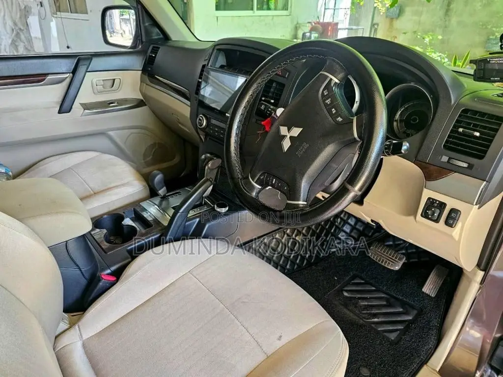 Mitsubishi Montero V98 2013 SUV (Used)