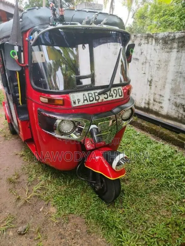 Bajaj RE 2015 Three Wheel (Used)