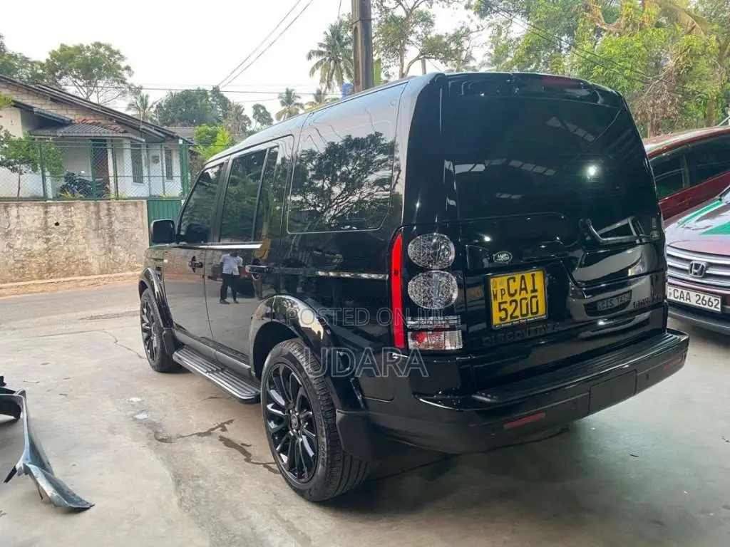 Land-Rover Discovery 4 2011 SUV (Used)