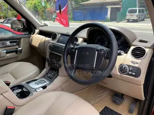 Land-Rover Discovery 4 2016 SUV (Used)