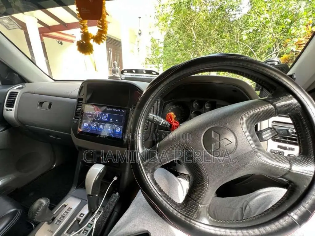 Mitsubishi Montero 2003 SUV (Used)