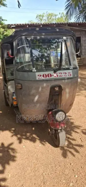 Bajaj 2 Stroke 1994 Three Wheel (Used)