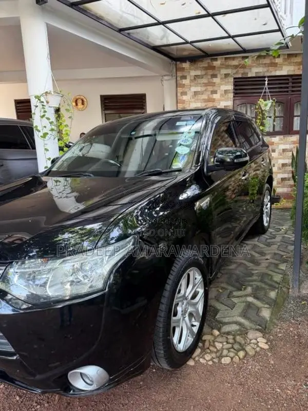 Mitsubishi Outlander 2015 SUV (Used)