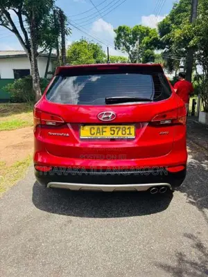 Hyundai Santa Fe 2013 SUV (Used)