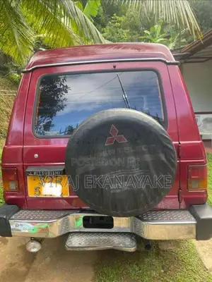 Mitsubishi 4D56 1988 SUV (Used)