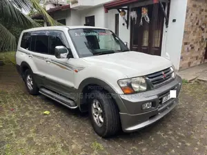 Mitsubishi Montero 2001 SUV (Used)