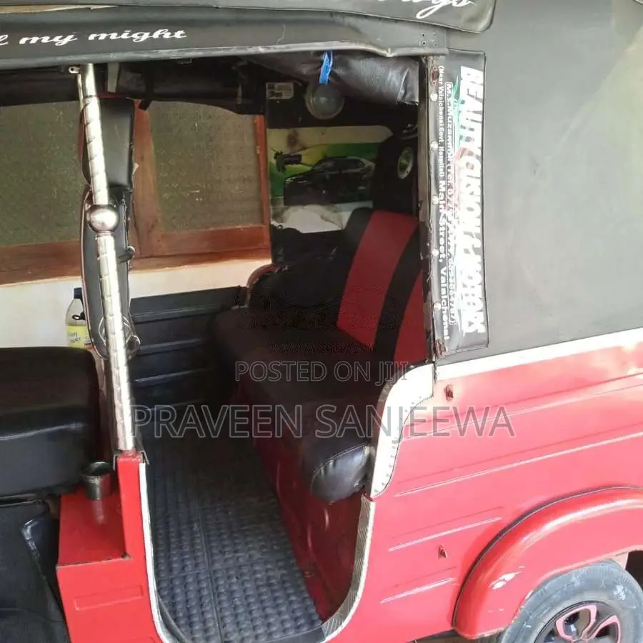 Bajaj RE 2010 Three Wheel (Used)