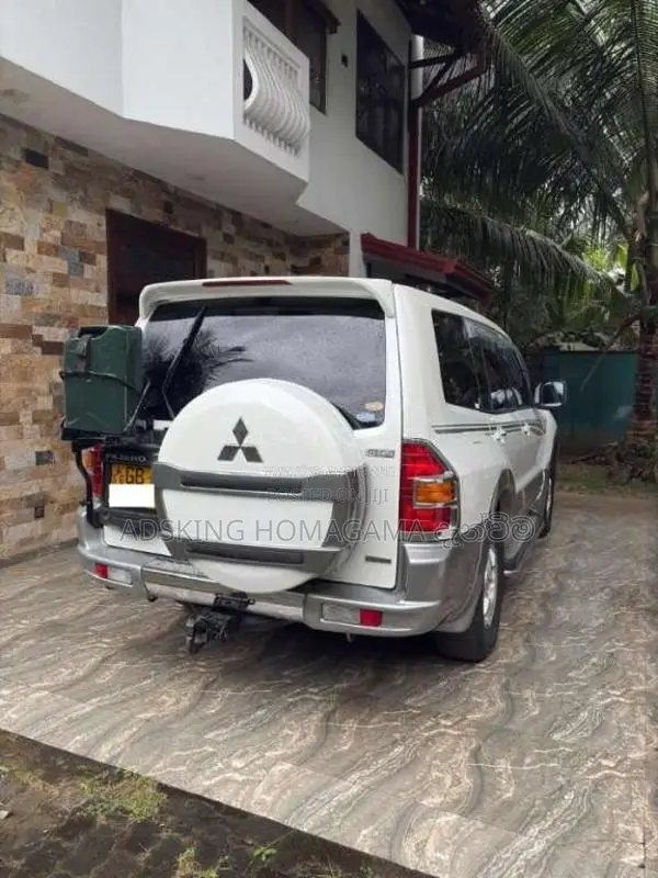 Mitsubishi Montero 2001 SUV (Used)