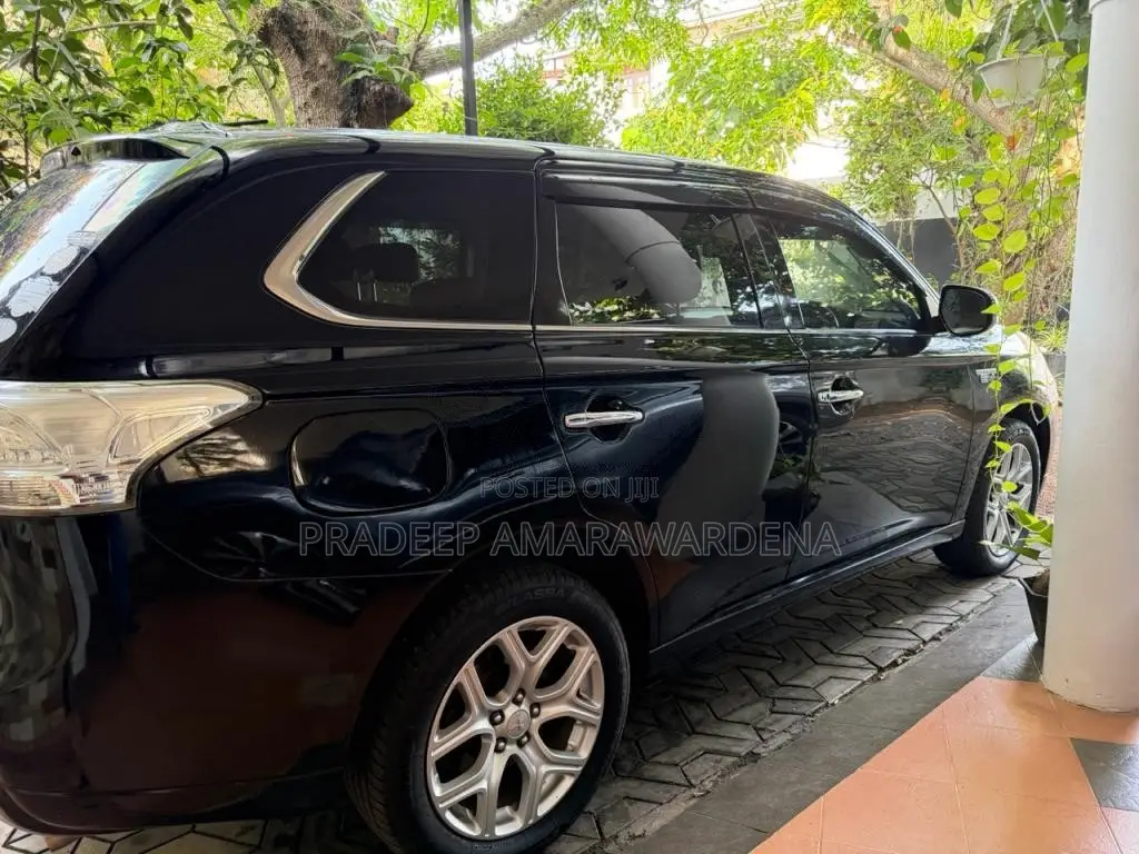 Mitsubishi Outlander 2015 SUV (Used)