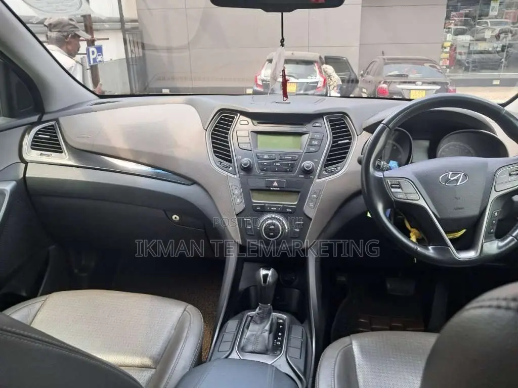 Hyundai Santa Fe 2013 SUV (Used)