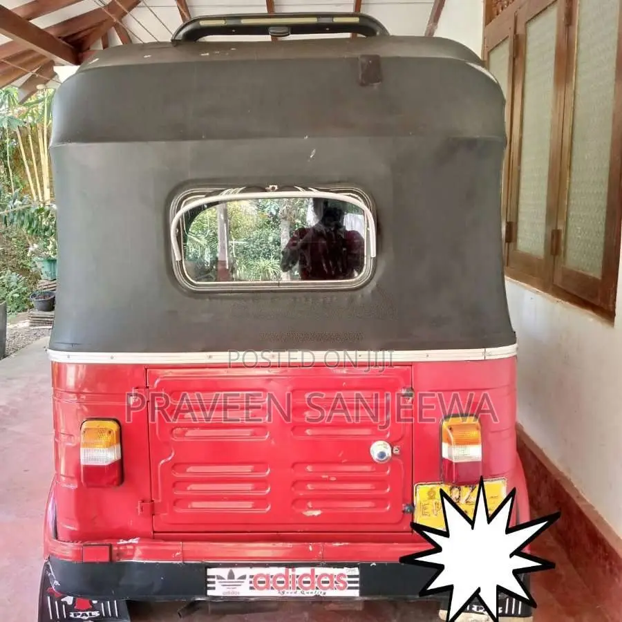 Bajaj RE 2010 Three Wheel (Used)