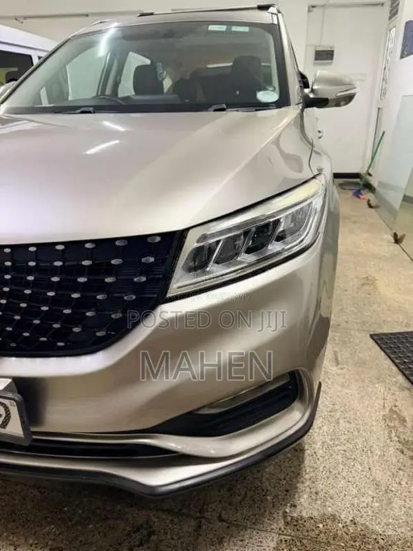 DFSK Glory I-Auto 2022 SUV (Used)