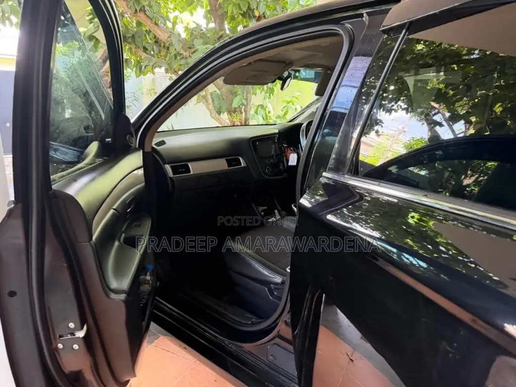 Mitsubishi Outlander 2015 SUV (Used)
