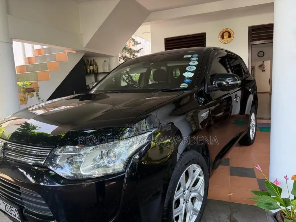 Mitsubishi Outlander 2015 SUV (Used)