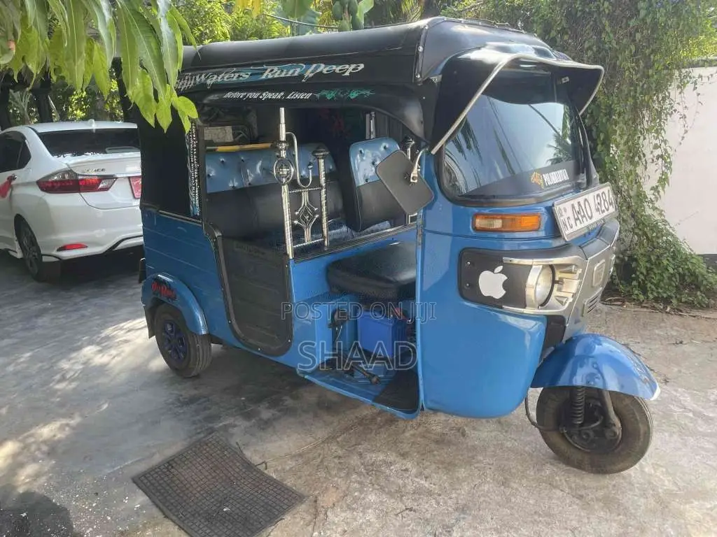 Bajaj RE 2014 Three Wheel (Used)