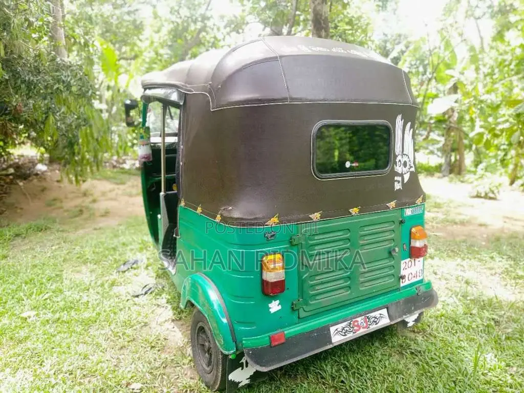 Bajaj RE 1995 Three Wheel (Used)