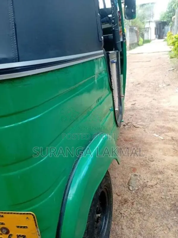 Bajaj RE 2004 Three Wheel (Used)