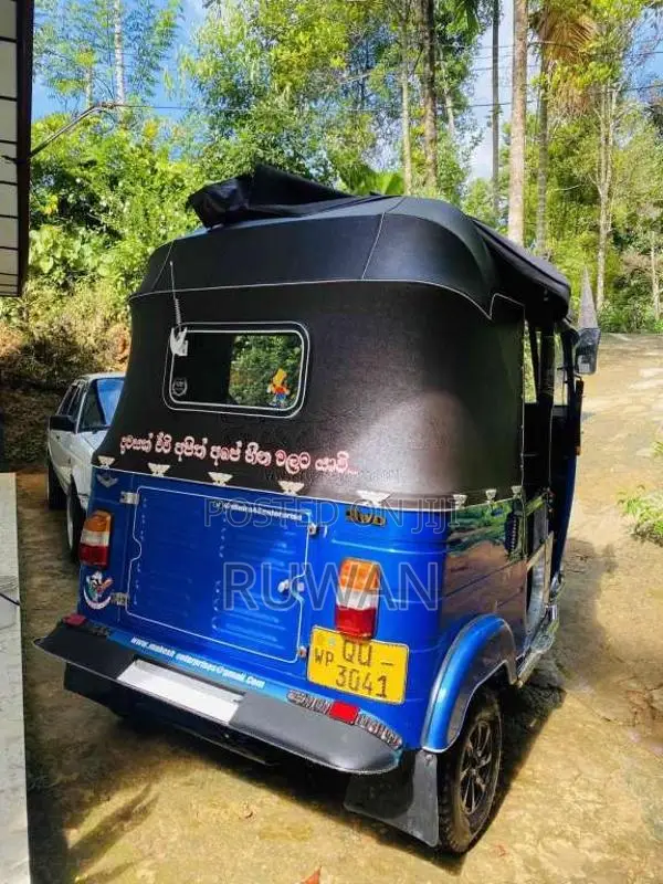 Bajaj RE 2009 Three Wheel (Used)