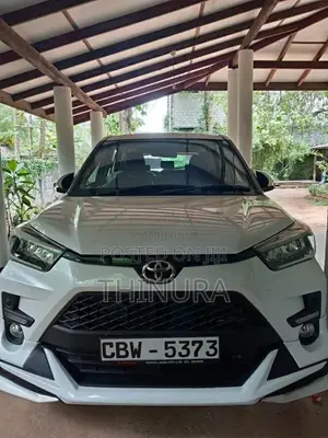 Toyota Raize 2025 SUV (Used)