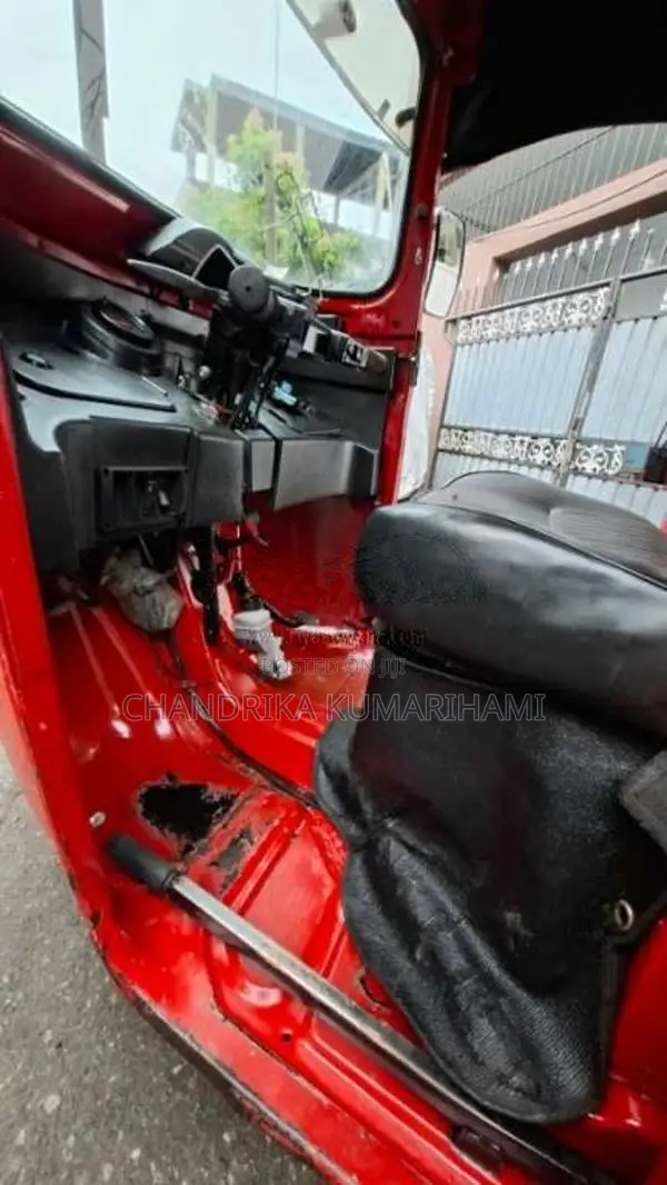 Bajaj RE 4 Stroke 2014 Three Wheel (Used)