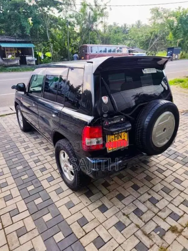 Mitsubishi Pajero 2003 SUV (Used)