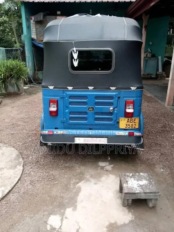 Bajaj RE 2015 Three Wheel (Used)