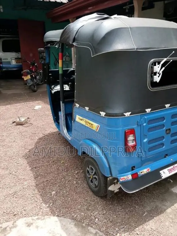 Bajaj RE 2015 Three Wheel (Used)