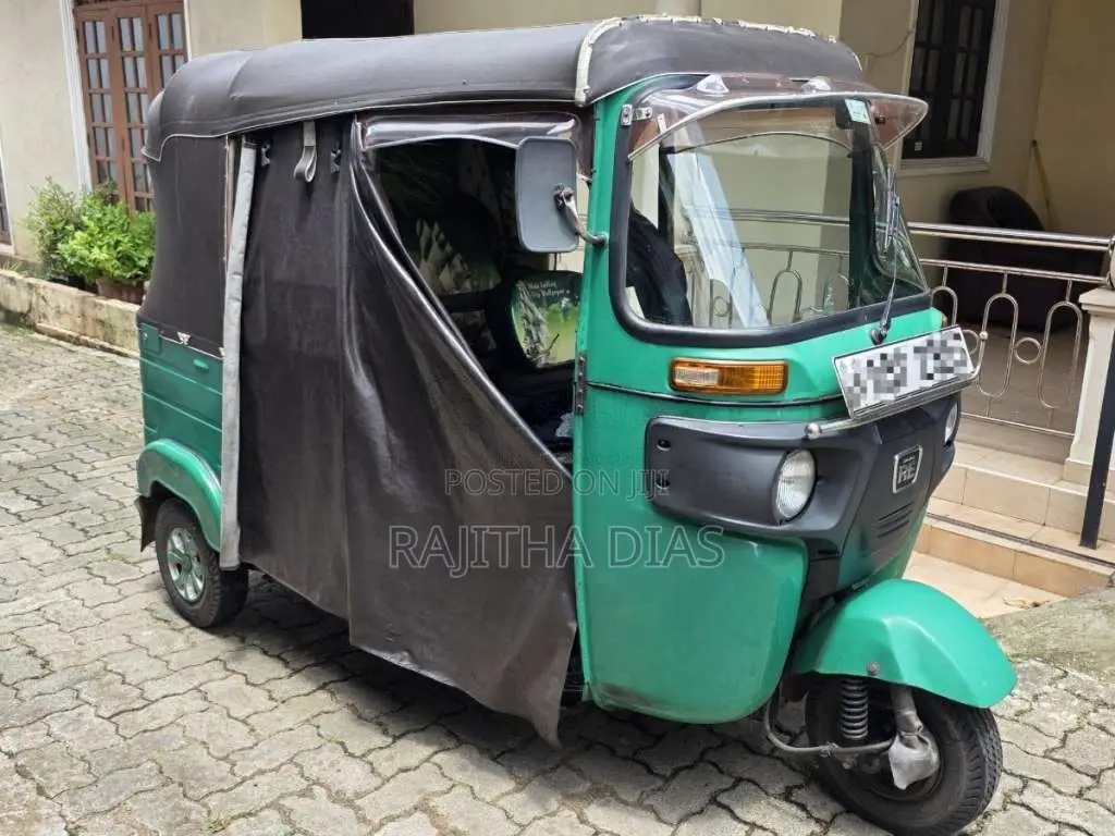 Bajaj RE 2017 Three Wheel (Used)