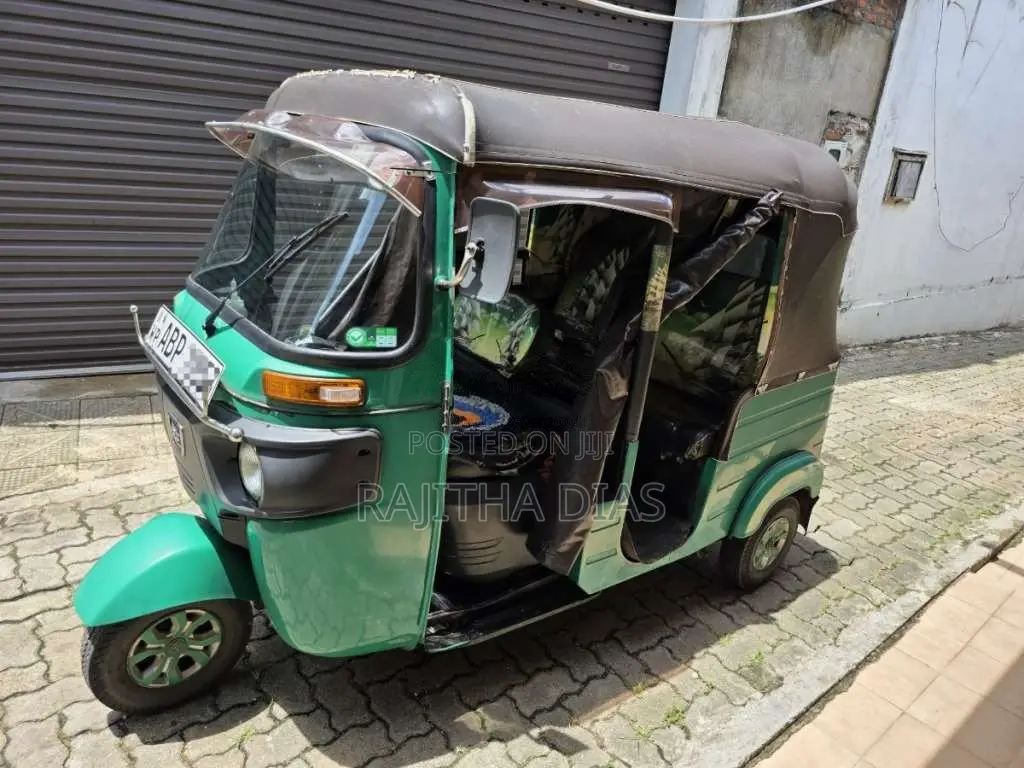 Bajaj RE 2017 Three Wheel (Used)