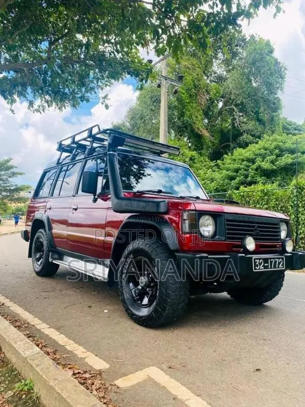 Mitsubishi Pajero 1985 SUV (Used)