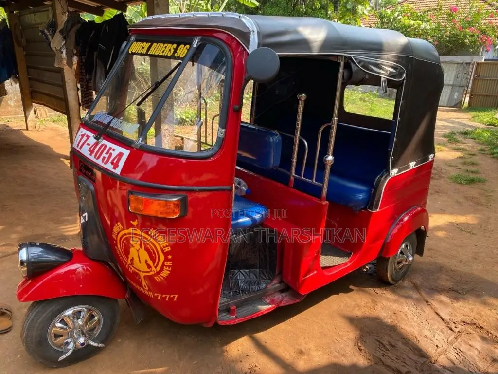 Bajaj RE 2000 Three Wheel (Used)