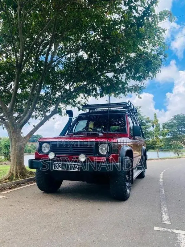 Mitsubishi Pajero 1985 SUV (Used)