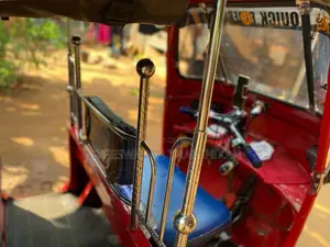 Bajaj RE 2000 Three Wheel (Used)