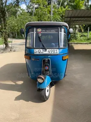 Bajaj 2 Stroke 2006 Three Wheel (Used)