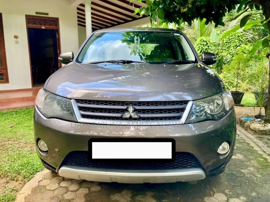 Mitsubishi Outlander 2012 SUV (Used)