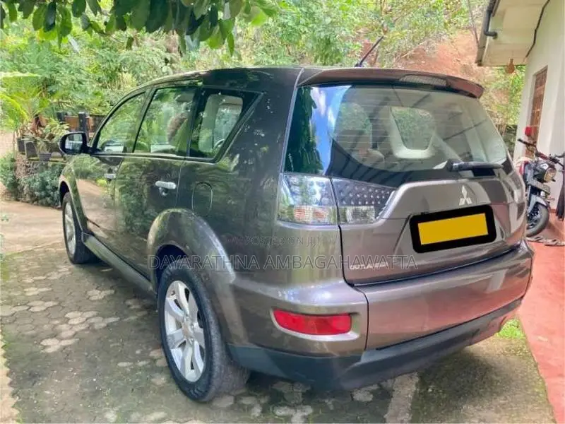 Mitsubishi Outlander 2012 SUV (Used)